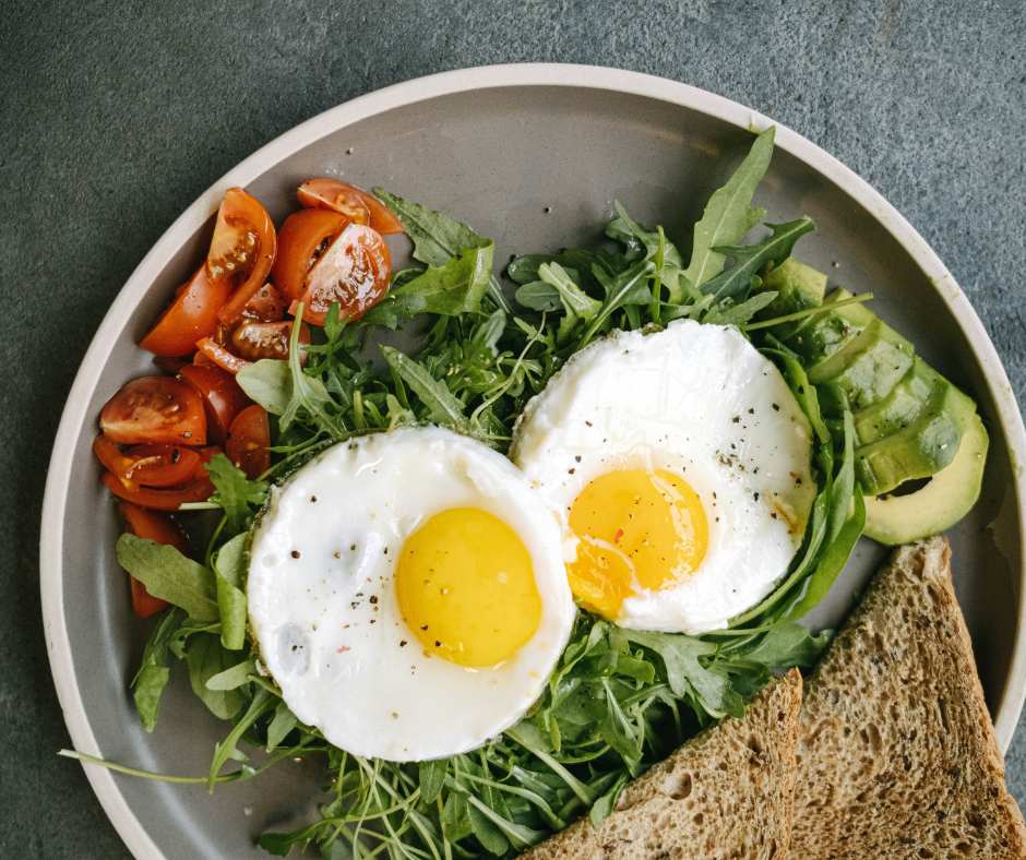 Uova e dieta: uova cotte in padella